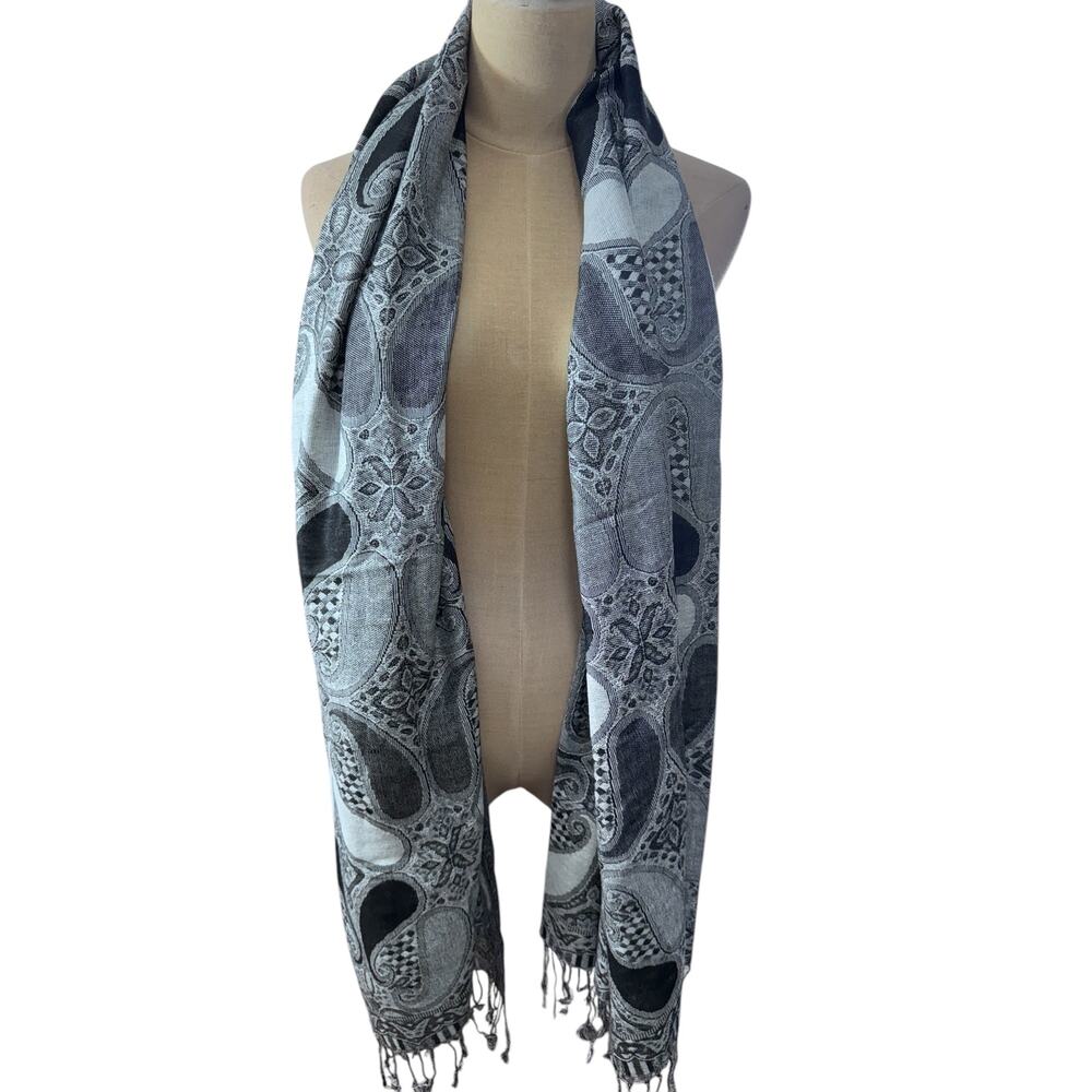 "PASKMINA" Beautiful Scarf Stunning NO FIBER TAG, Silky and Soft Quiet Luxury‎